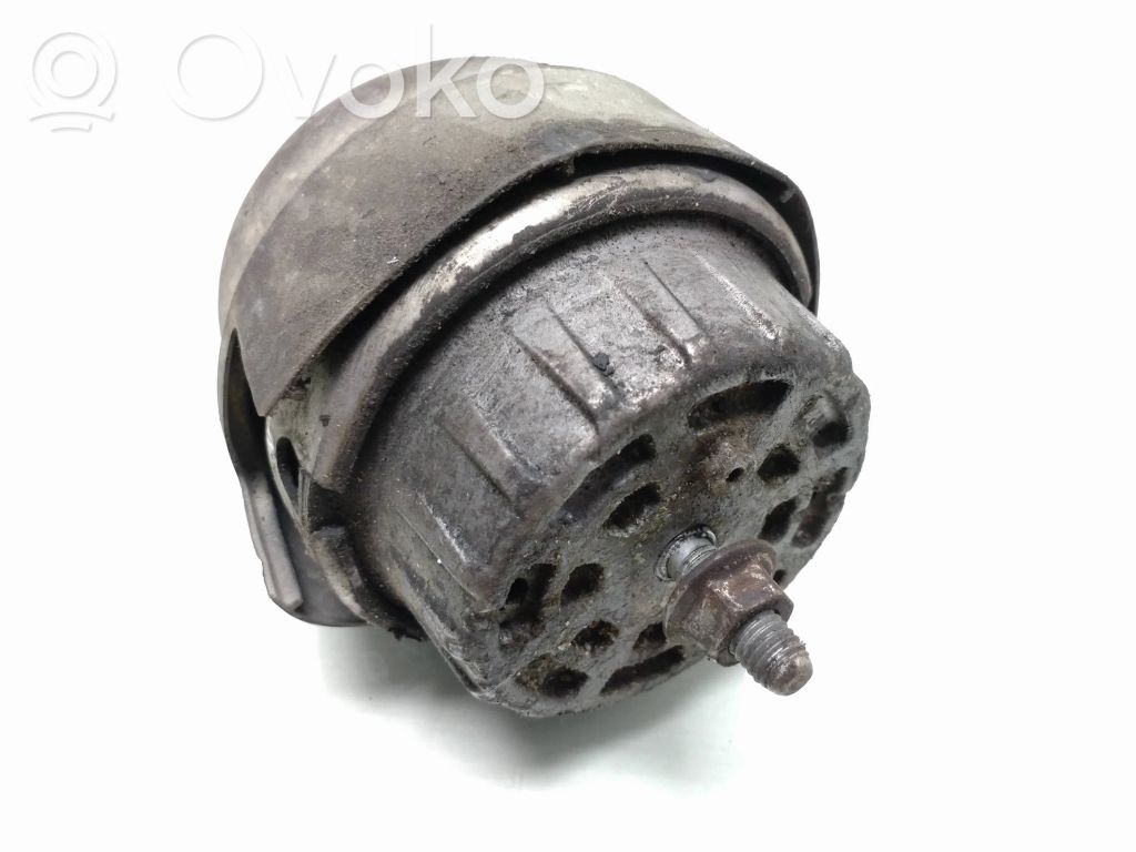 Engine mount bracket   4F0199379K