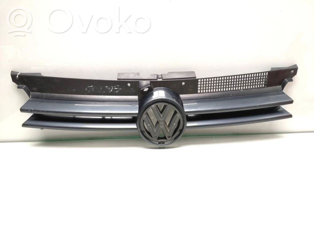 Volkswagen Golf IV Etusäleikkö 