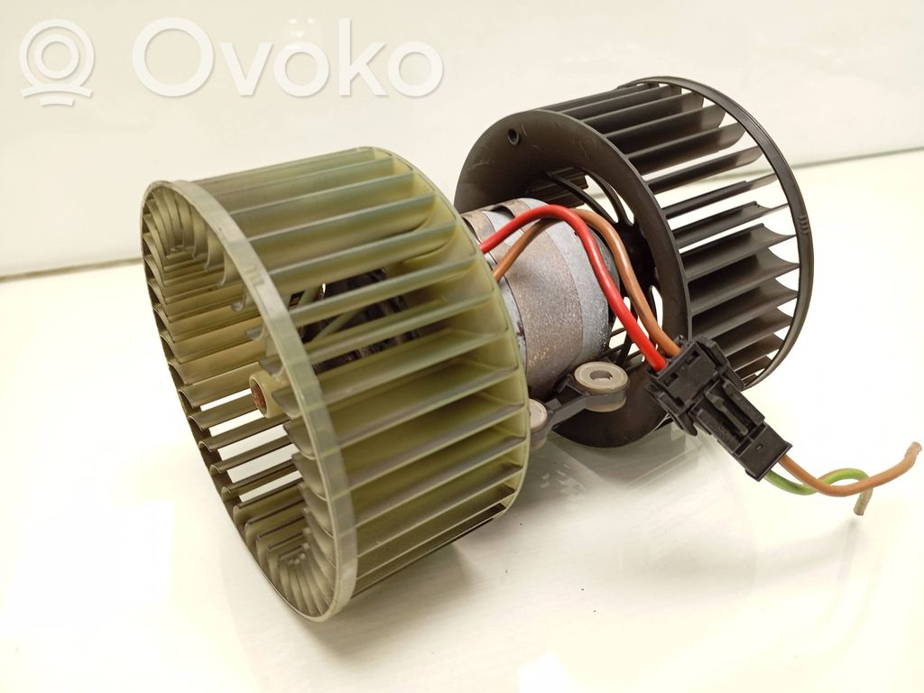 BMW 3 E46 Mazā radiatora ventilators 