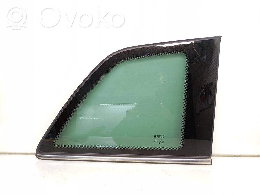 Opel Zafira B Rear side window 