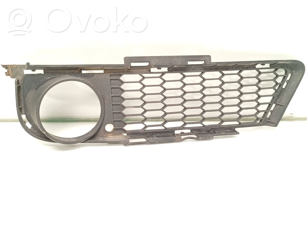 BMW 3 E90 E91 Front fog light trim/grill 