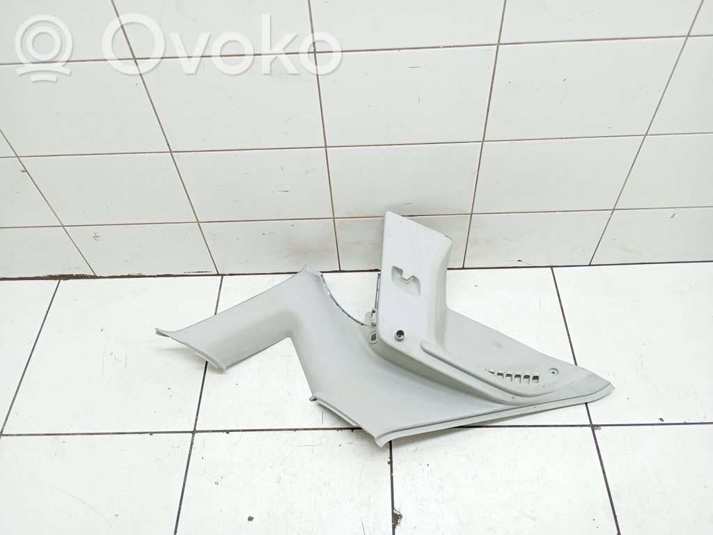 Osłona środkowa słupka / C   5F4867287,38299,960205200,AR3S483427J