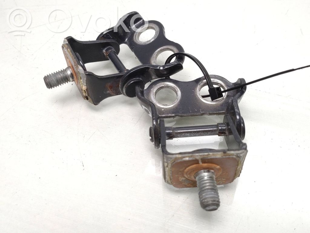 Loading door hinge set