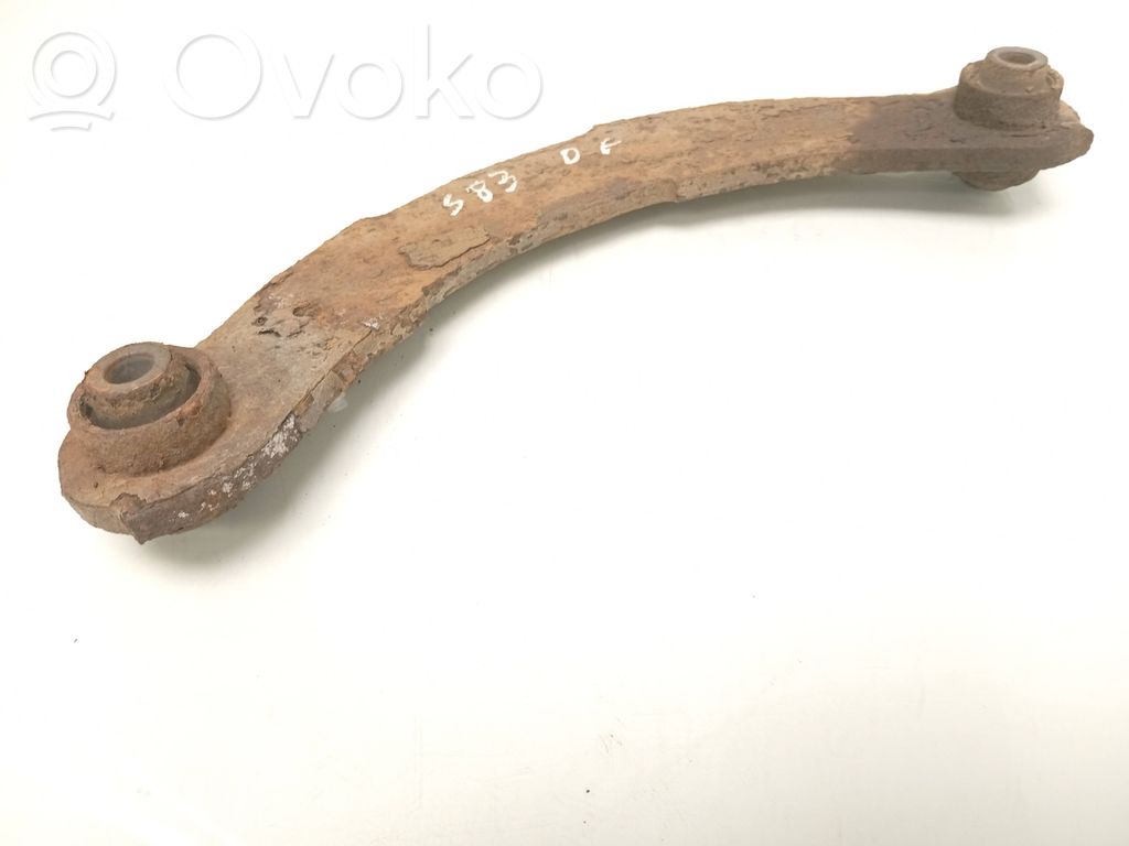 Brazo de suspensión trasero