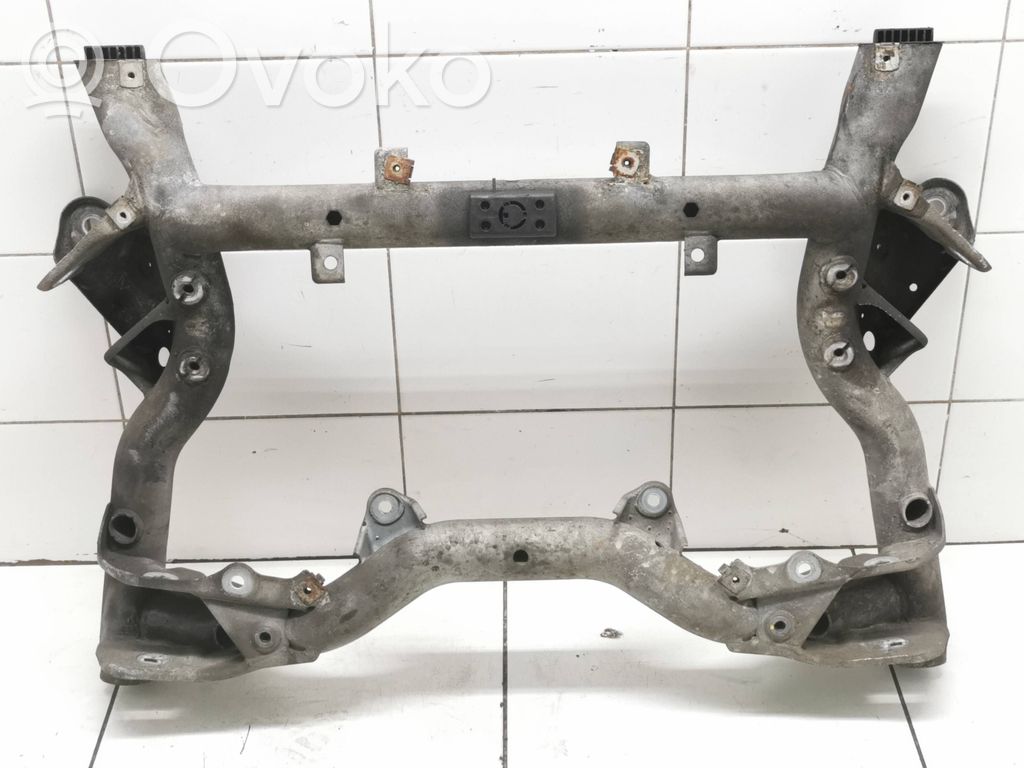 Mercedes-Benz C W204 Sottotelaio anteriore