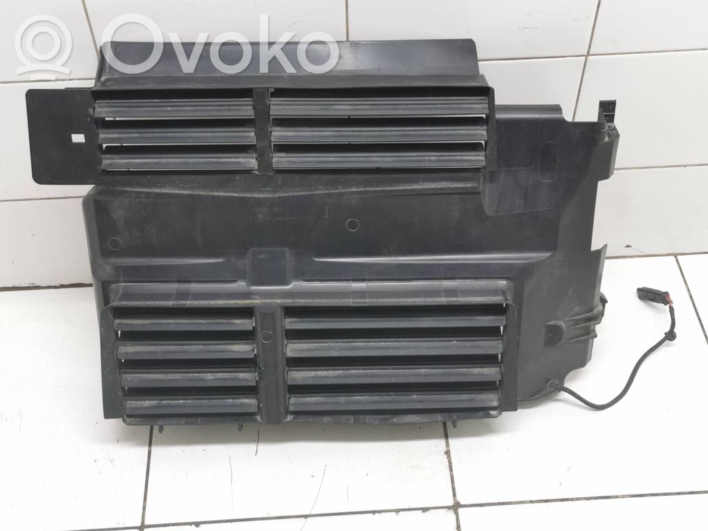 Ford Focus Aro de refuerzo del ventilador del radiador 