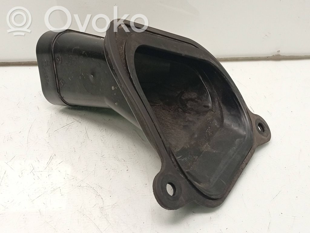 Opel Astra J Parte del condotto di aspirazione dell'aria 