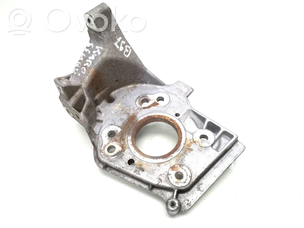 Volvo V40 Supporto della pompa del carburante