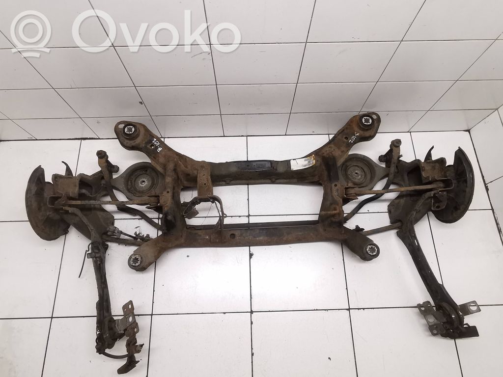 Volvo S60 Rama pomocnicza tylna 
