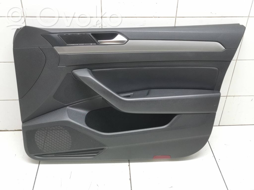 Volkswagen PASSAT B8 Panou tapițerie ușă față 