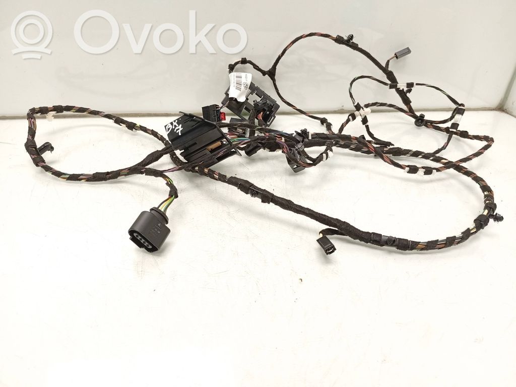 Volkswagen PASSAT B8 Arnés de cableado de la puerta trasera/maletero