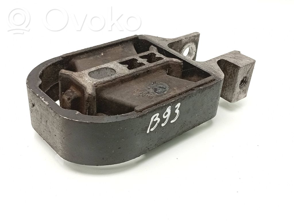 Engine mount bracket   31359652