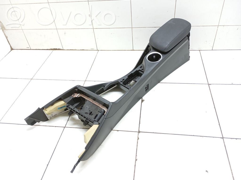 BMW X1 E84 Center console 