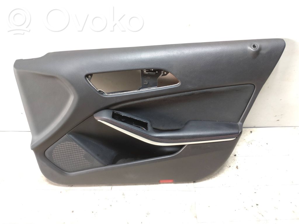 Mercedes-Benz A W176 Rivestimento del pannello della portiera anteriore