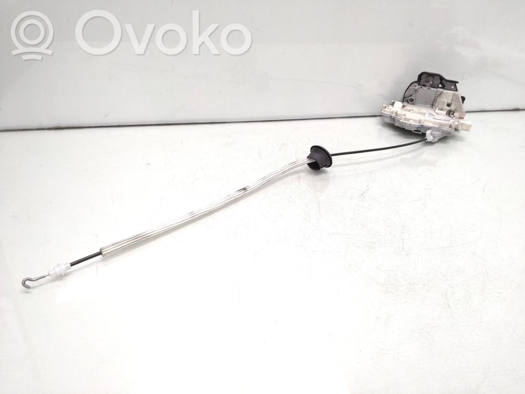 Audi A4 S4 B7 8E 8H Etuoven lukko 