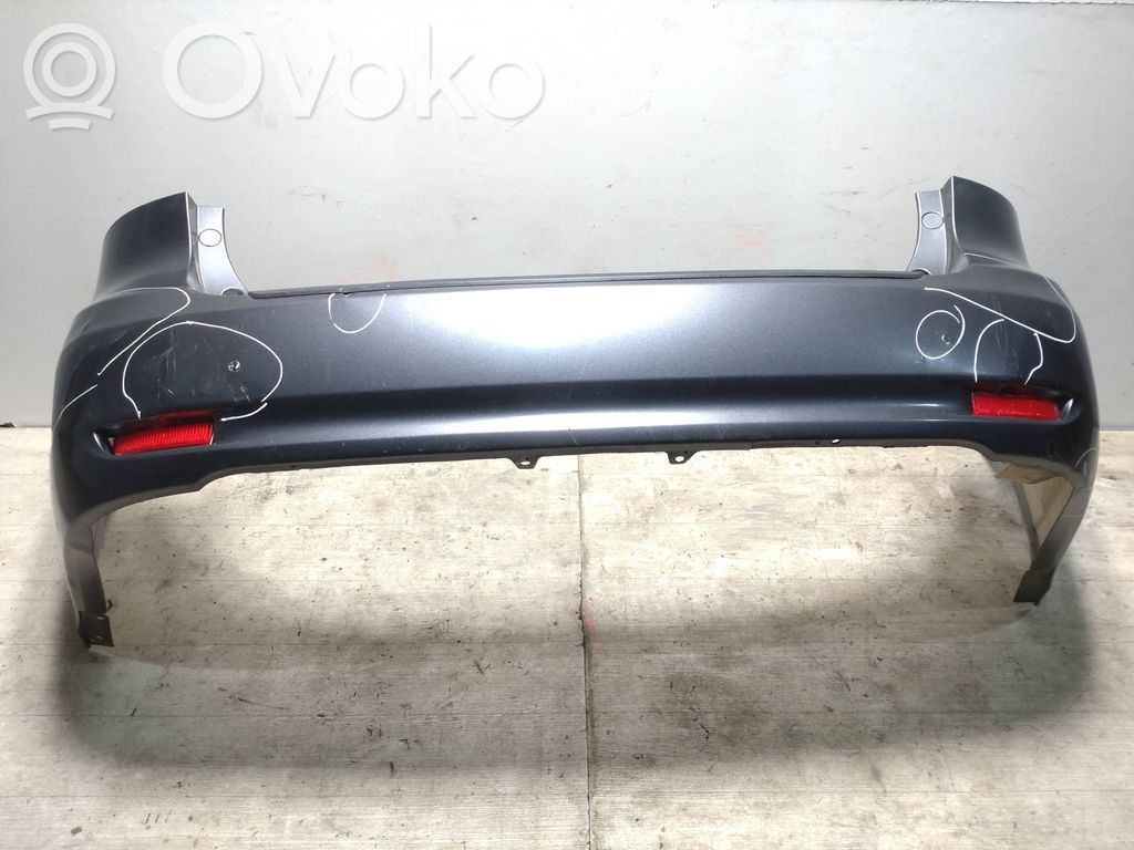 Toyota Avensis T270 Zderzak tylny 