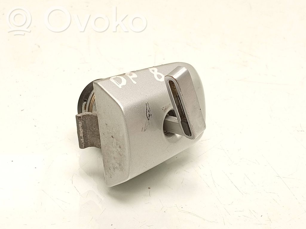 Volvo V70 Serratura portiera anteriore (vicino alla maniglia) 