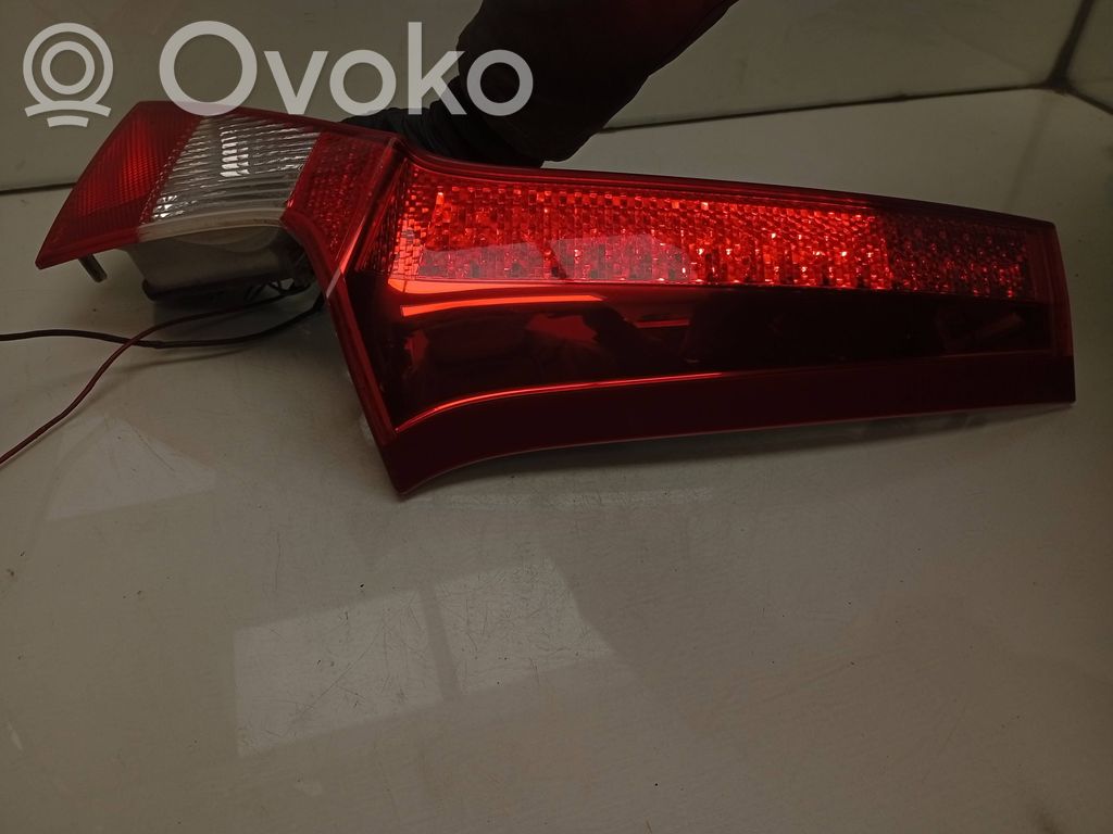 Volvo V70 Lampă spate în capacul portbagajului 