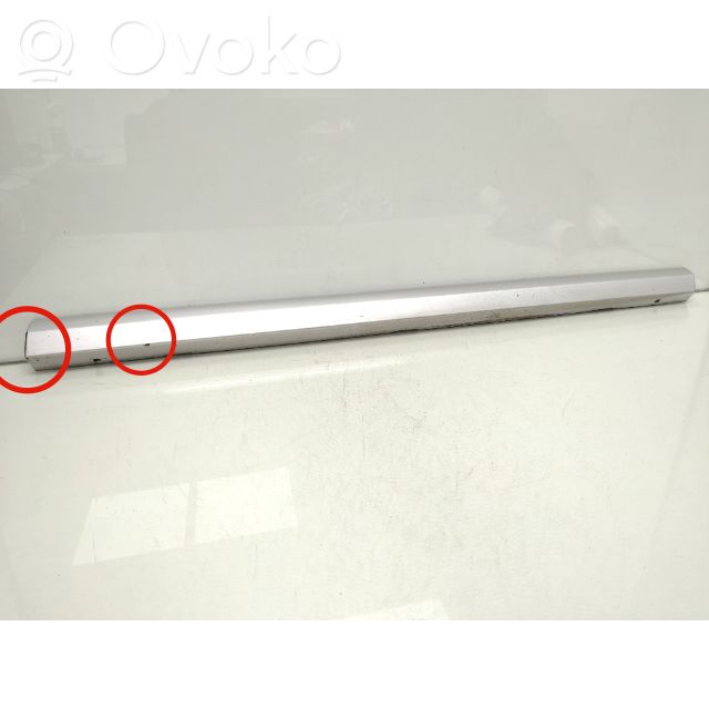 Volvo V70 Rivestimento della portiera anteriore (modanatura)