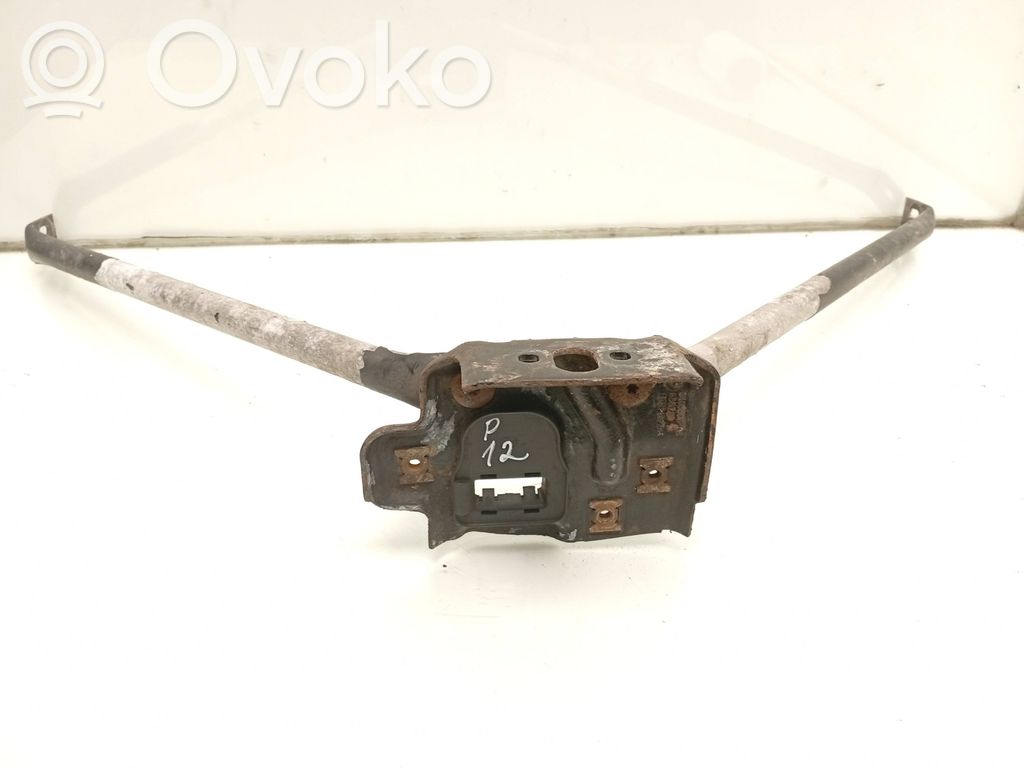 BMW X3 E83 Radiatoru paneļa augšējā daļa (televizors) 