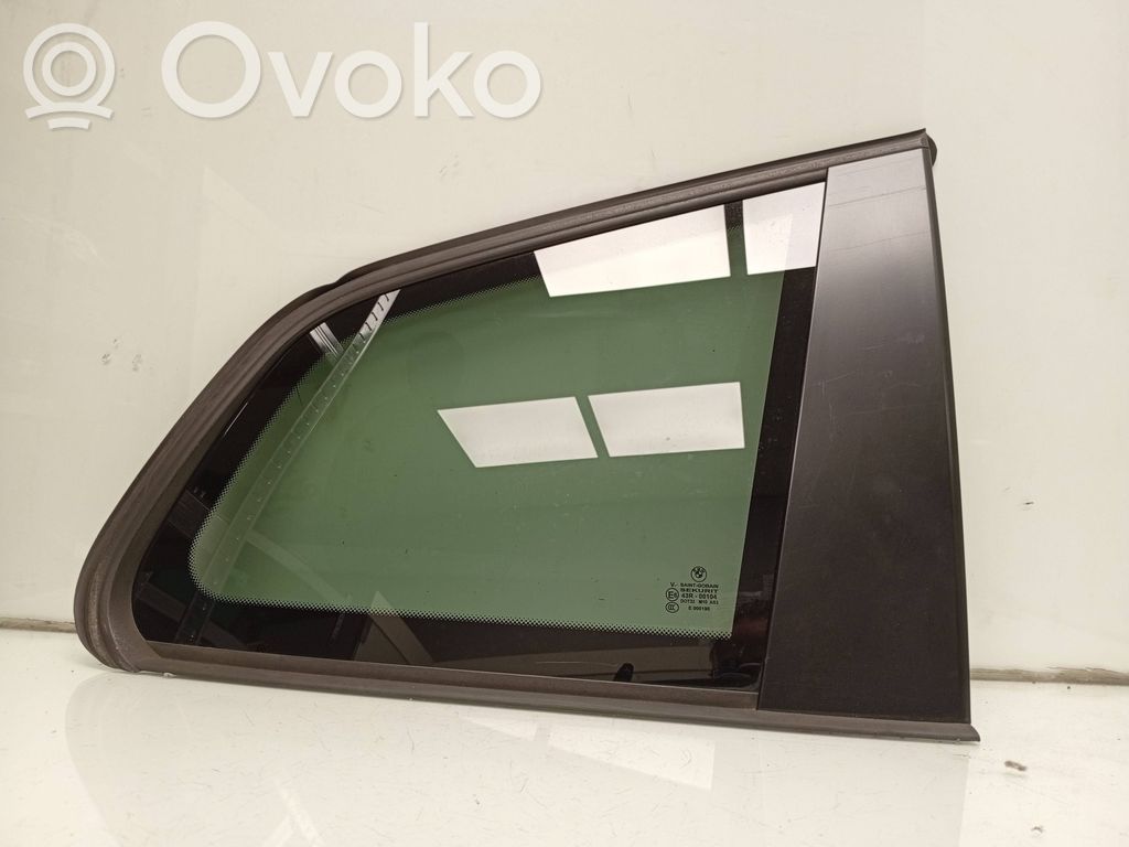 BMW X3 E83 Finestrino laterale posteriore 