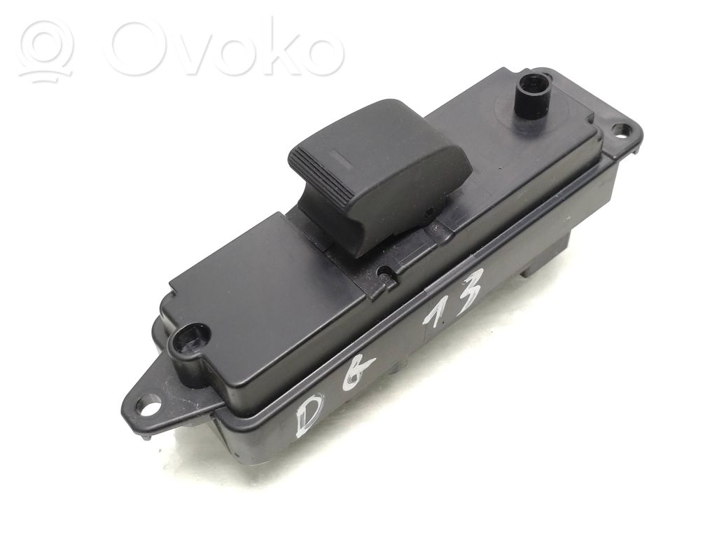 Electric window control switch   GS1D66380,K1827,03124610