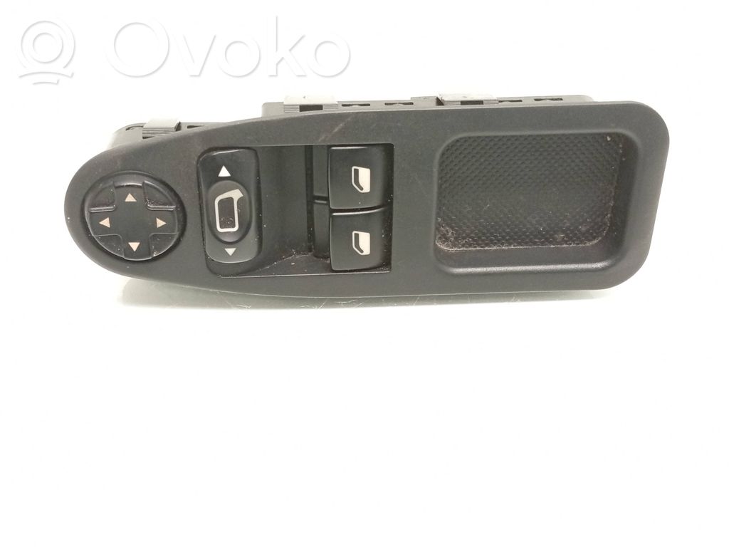 Elektrisko logu slēdzis   E29761
