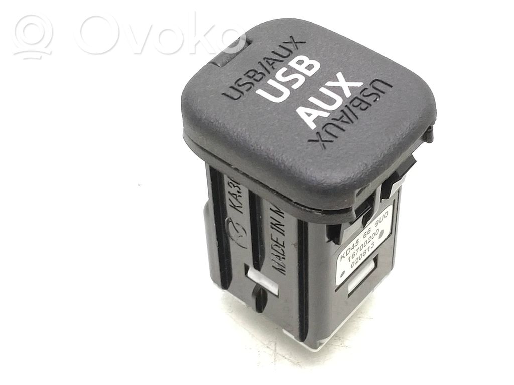 Enchufe conector entrada auxiliar   KD45669U0