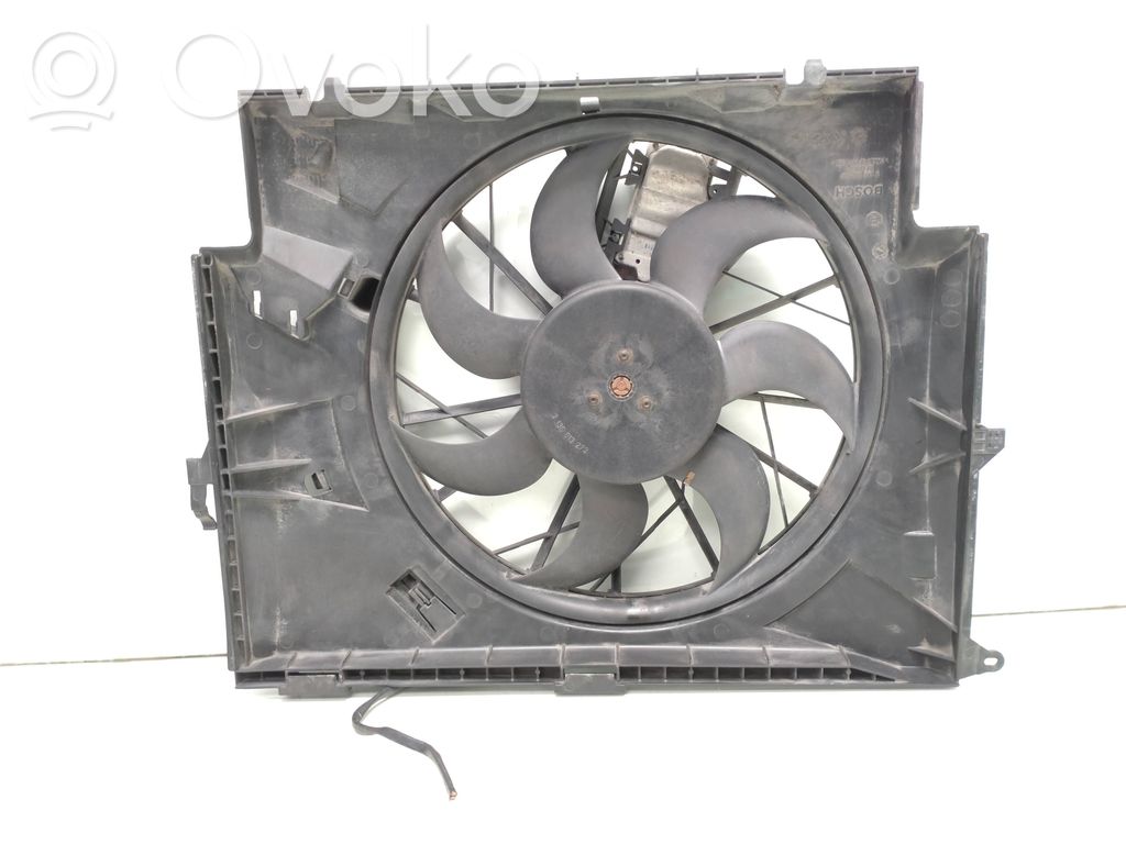 Elektrolüfter   7801993,7561711,0130303941,1137328144,17427801993,17427801993,3135103597,3136613273