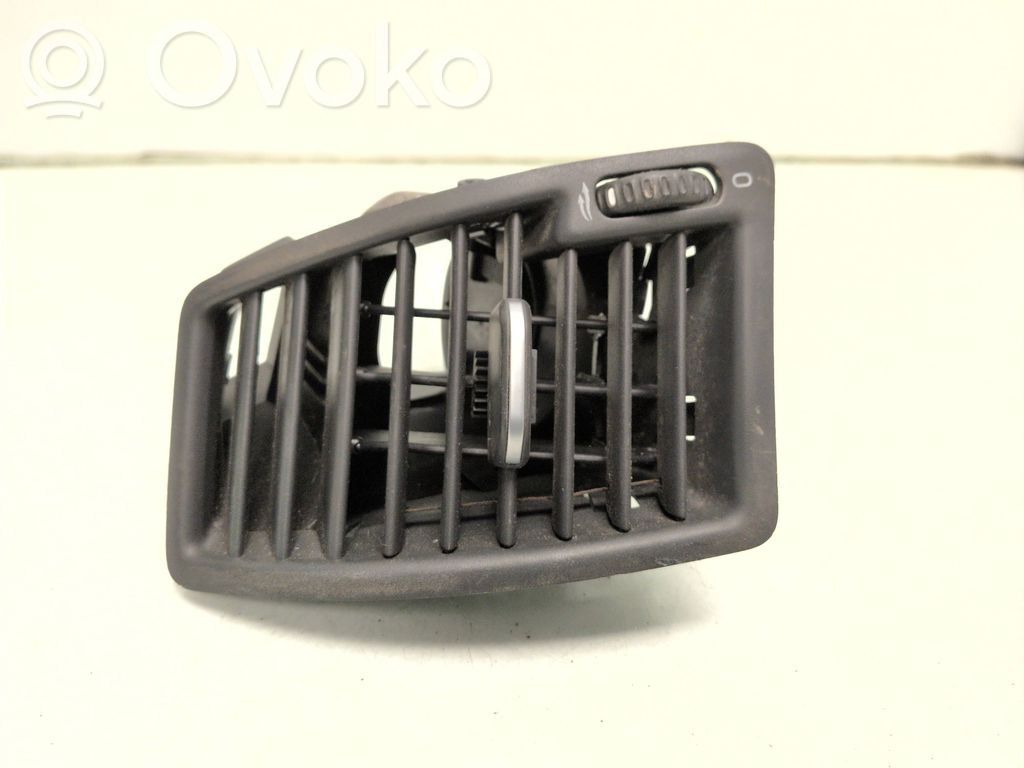 Volvo XC90 Grilă ventilație/ramă laterală bord 