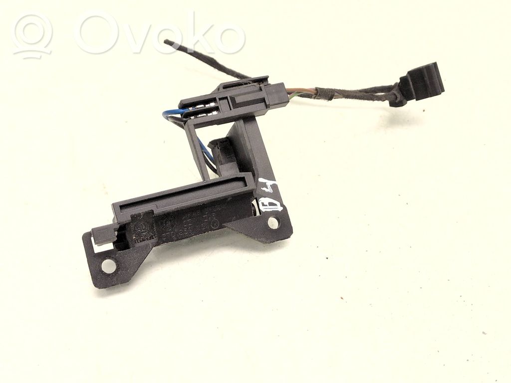 Skoda Superb B6 (3T) Sensor de la puerta trasera 