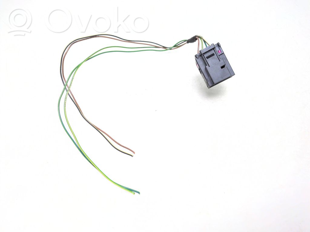 Otros cableados   4F0937743