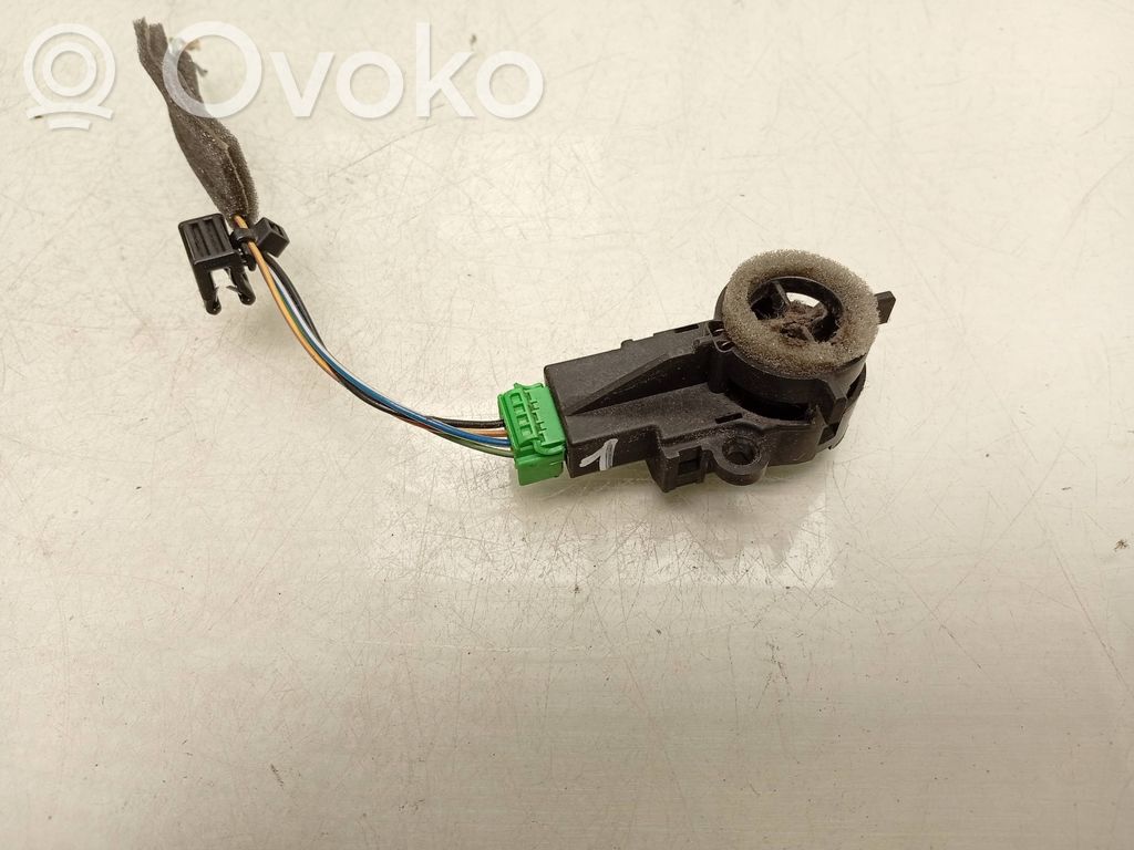 Sensor de temperatura interna   6G9N19C734AB