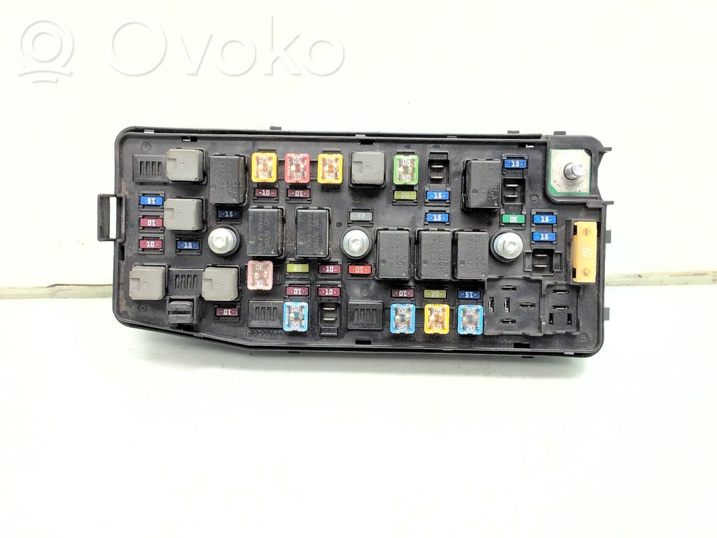 Chevrolet Captiva Fuse module 