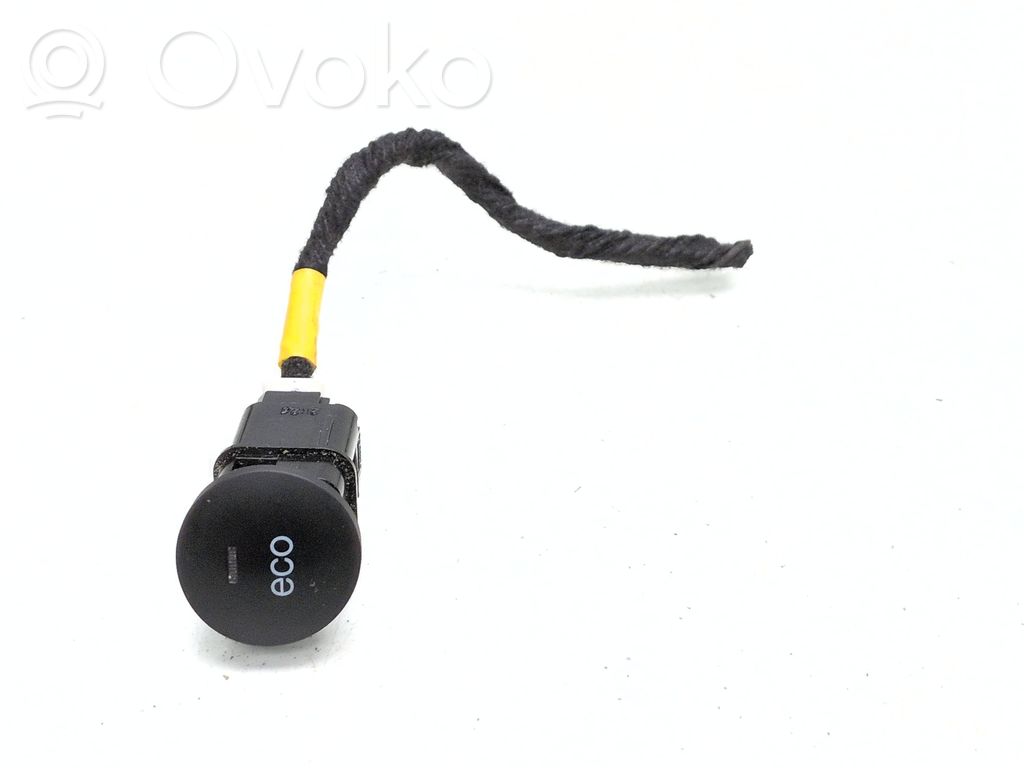 Other switches/knobs/shifts   20200074