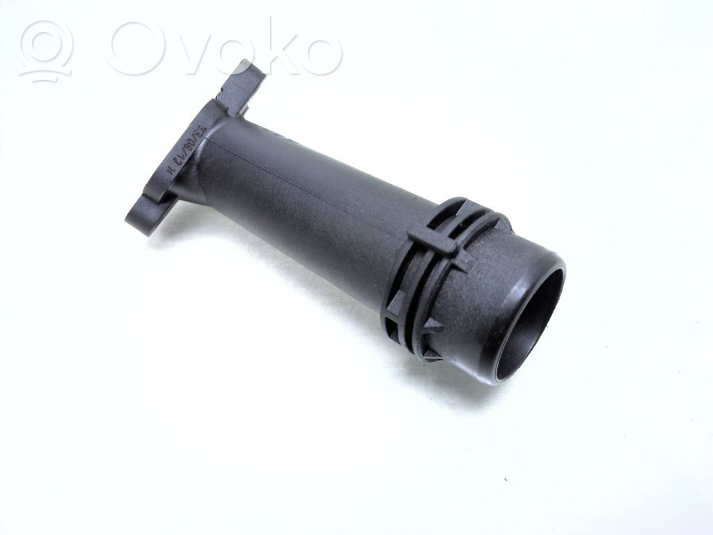 BMW 1 F20 F21 Conductă/furtun lichid de răcire motor 