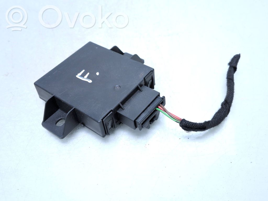 Boîtier module alarme   7L0907719