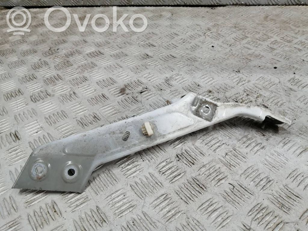 Renault Megane IV Uchwyt / Mocowanie błotnika przedniego 