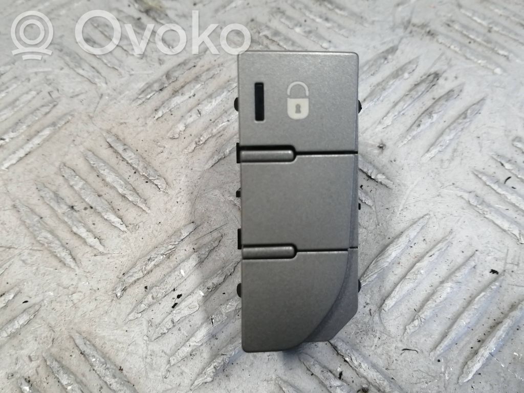 Citroen C5 Central locking switch button 