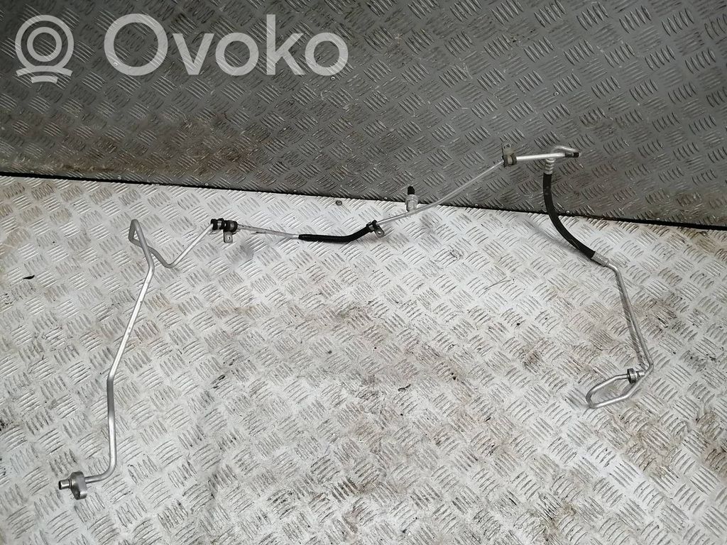 Renault Captur Ilmastointilaitteen putki (A/C) 