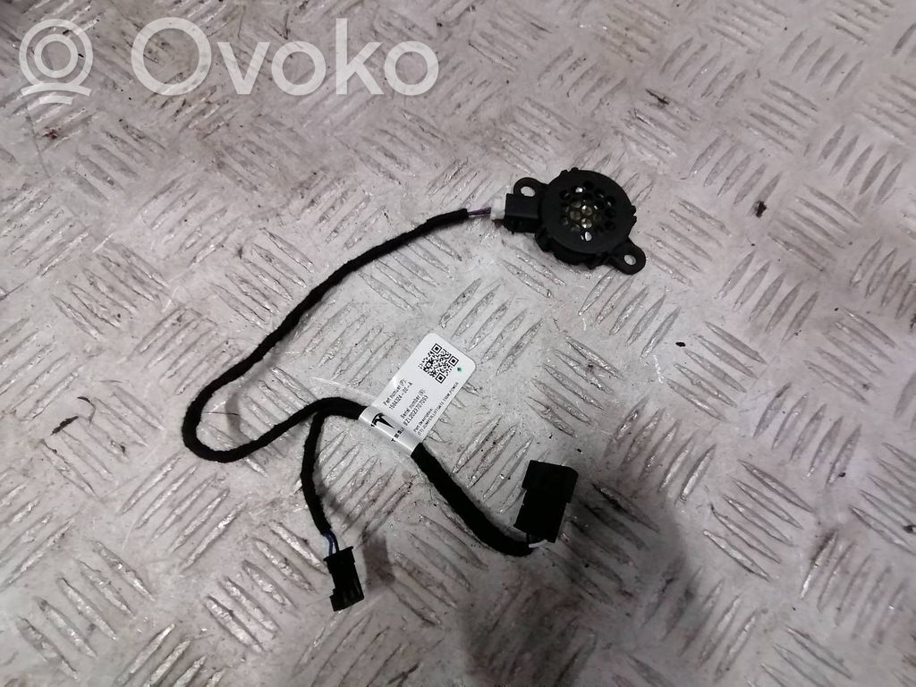 Tailgate opening switch   1054113,BDT4250LH1302E
