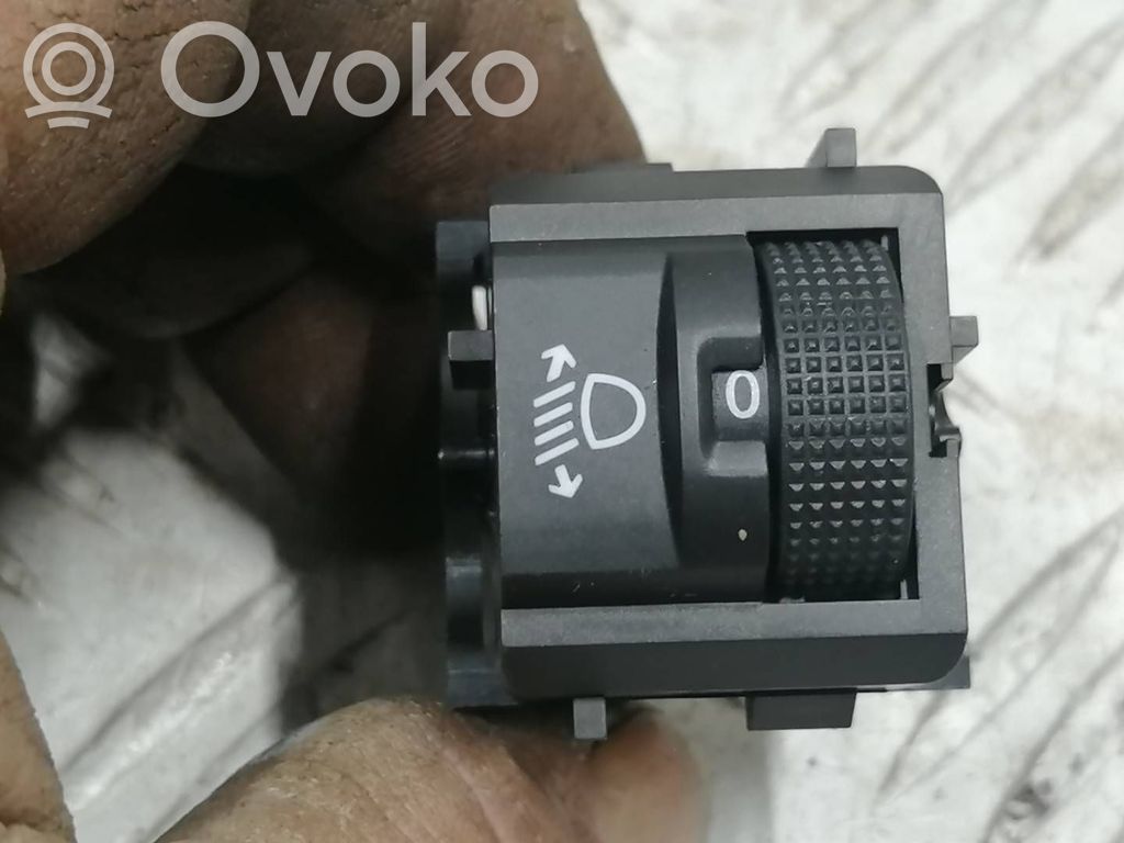 Citroen DS3 Przycisk / Pokrętło regulacji świateł 