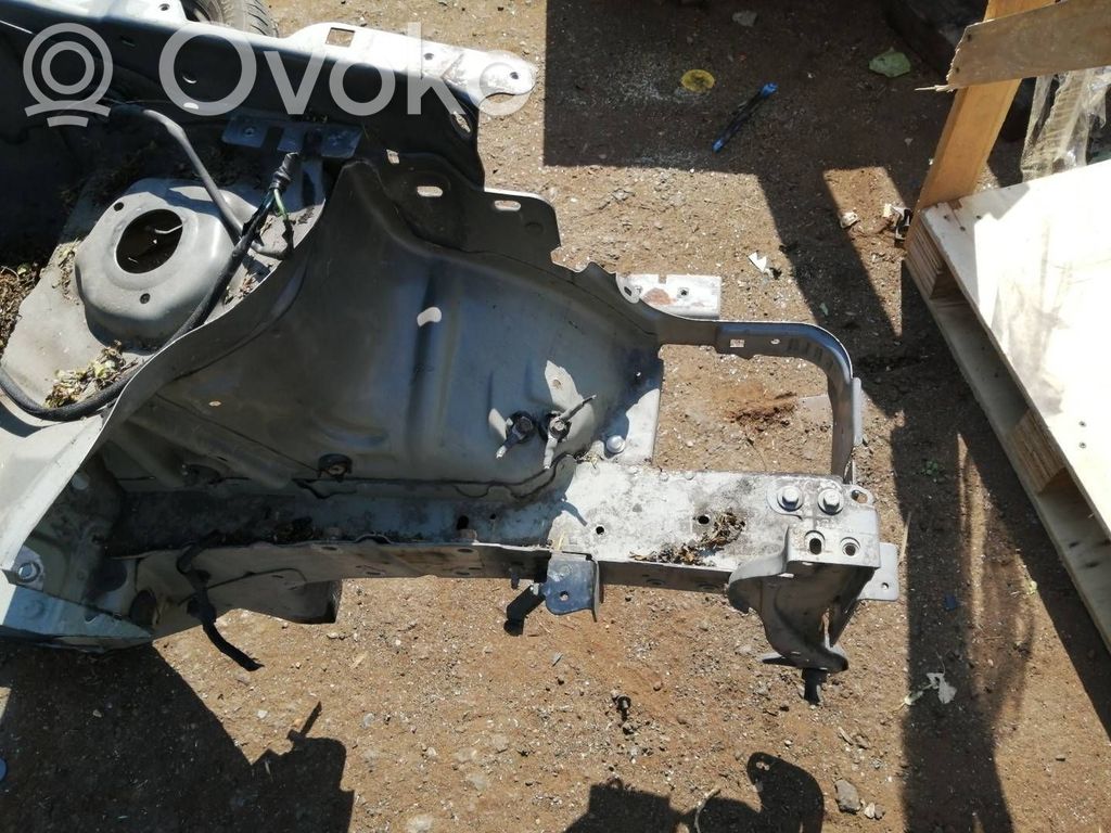 Front quarter panel