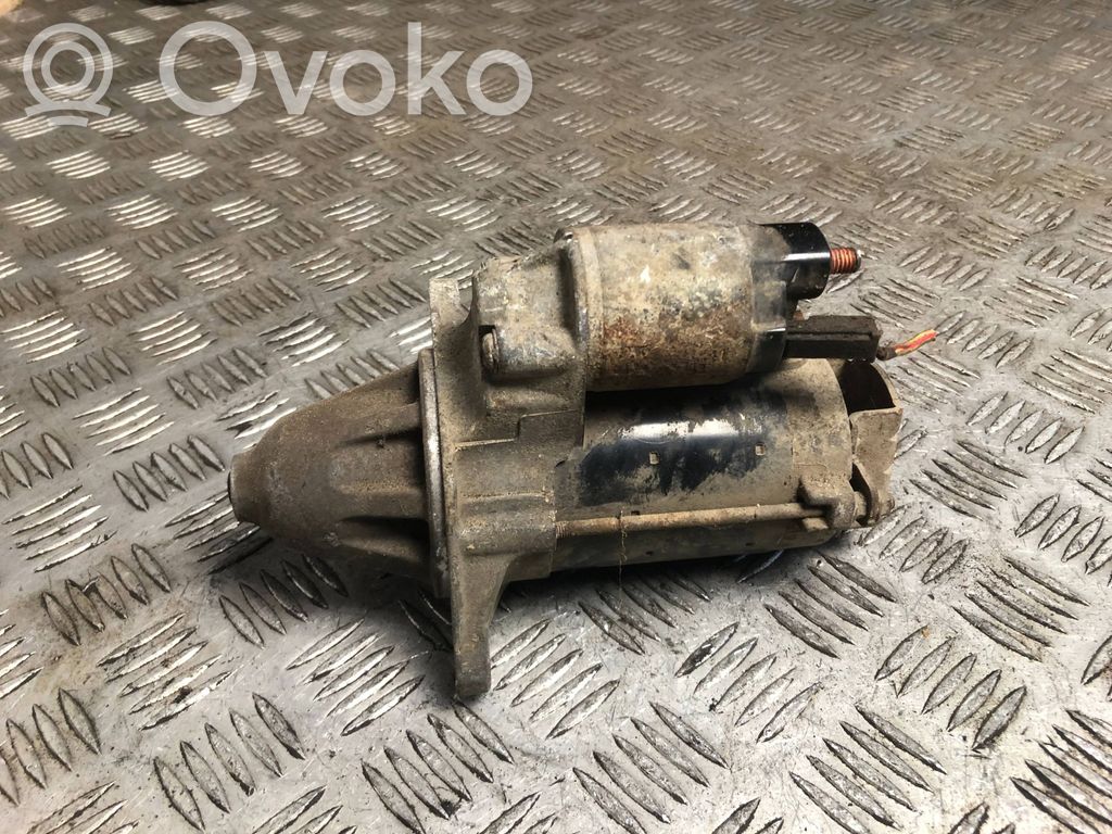 Subaru Outback Rozrusznik 