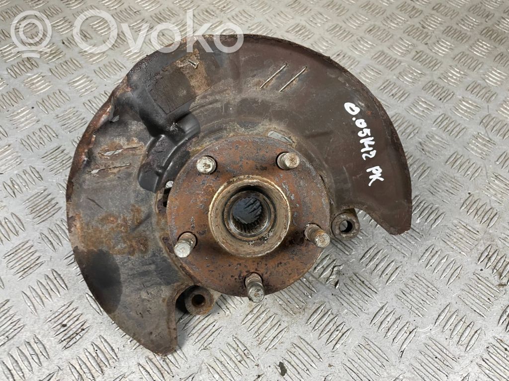 Front wheel hub