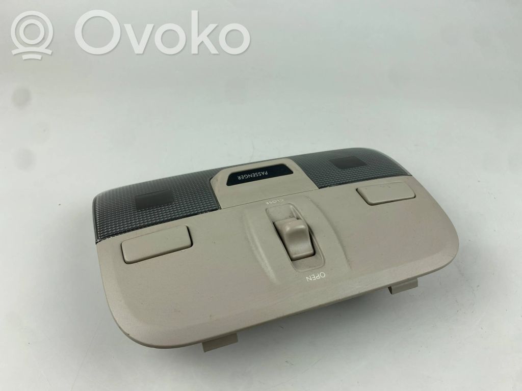 Subaru Outback Etuistuimen valo 