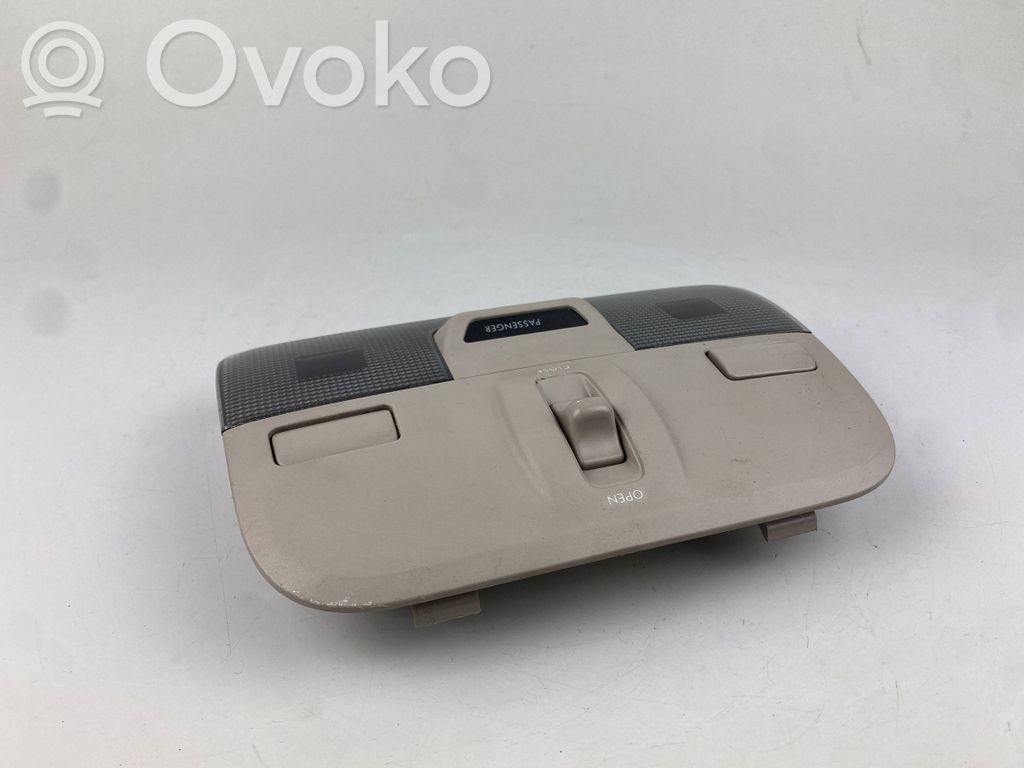 Subaru Outback Etuistuimen valo 