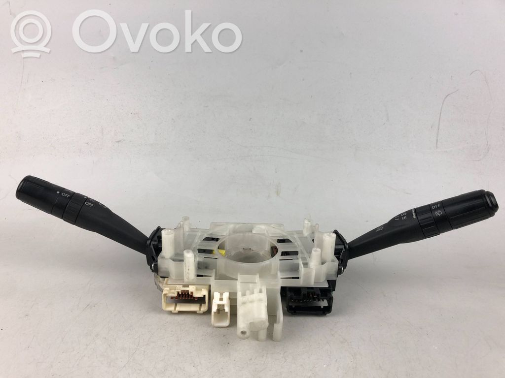 Subaru Outback Wiper turn signal indicator stalk/switch 