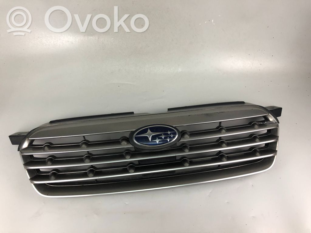Subaru Outback Etupuskurin ylempi jäähdytinsäleikkö 