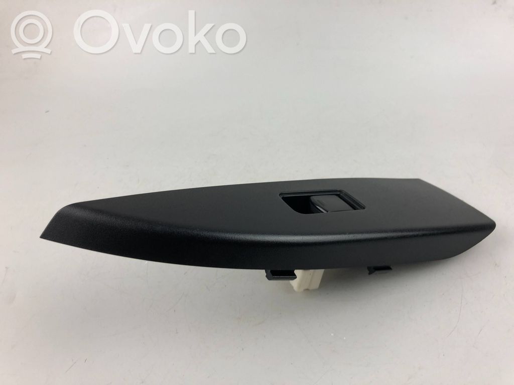 Subaru Outback Electric window control switch 